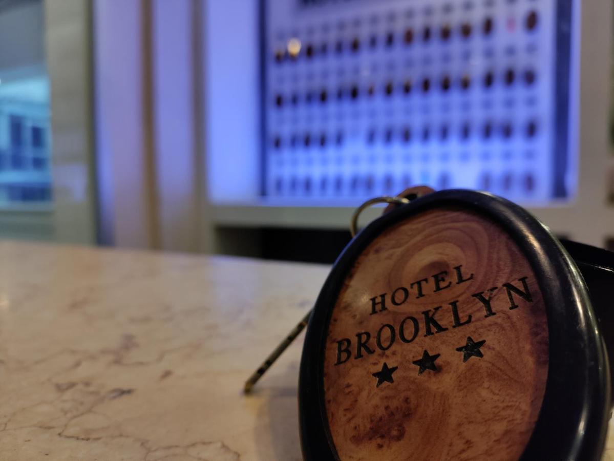 Hotel Brooklyn Rimini Exteriör bild