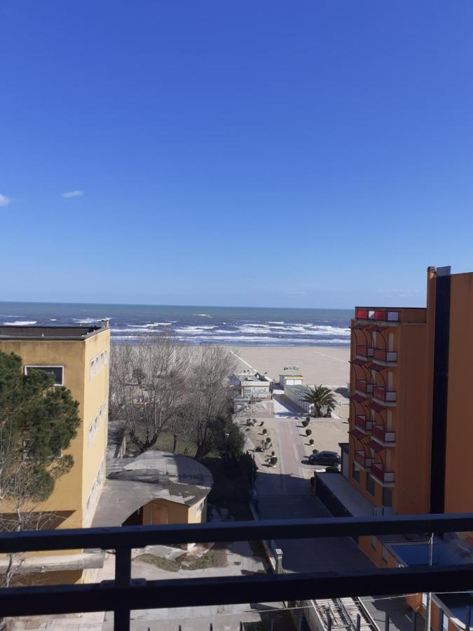 Hotel Brooklyn Rimini Exteriör bild